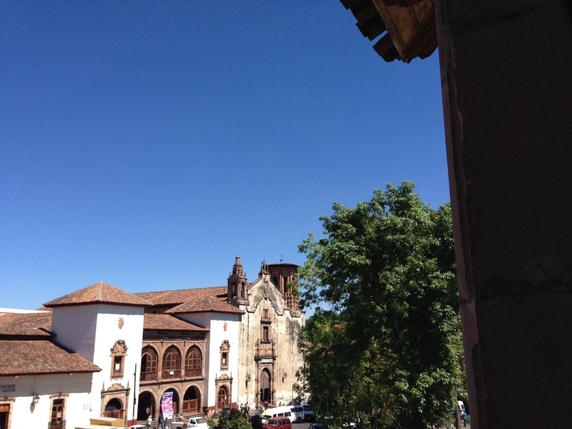 Posada De San Agustin Patzcuaro Exterior photo