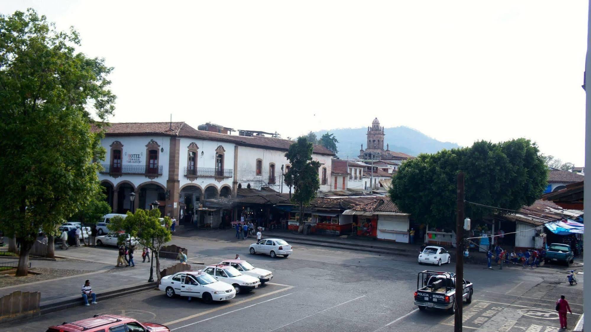 Posada De San Agustin Patzcuaro Exterior photo